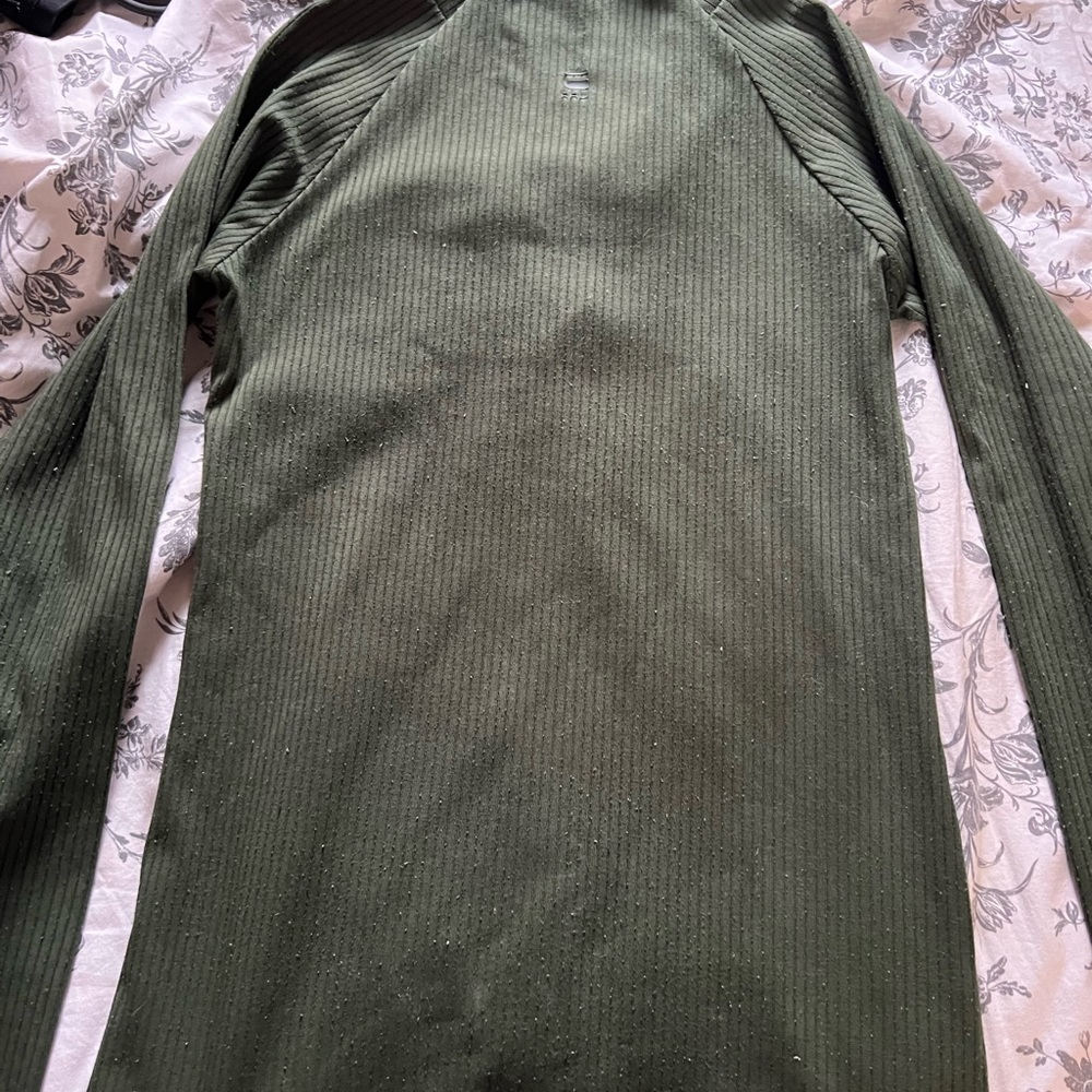 Clothes - Picture 8 of 16